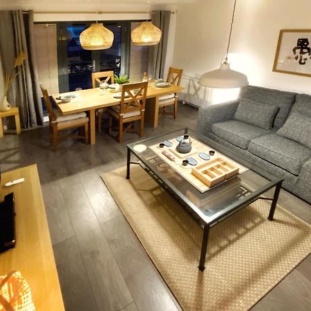 Japanese Style Muji Two-Bedroom Apt Swansea Dış mekan fotoğraf